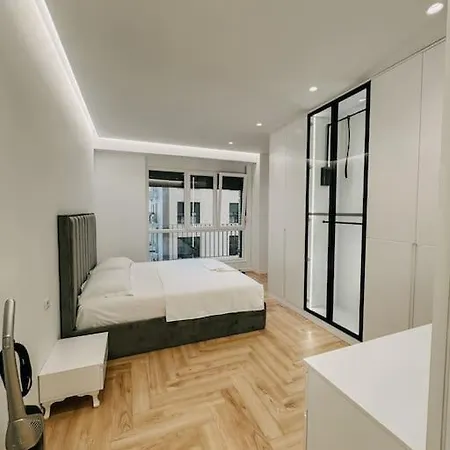 Two Bedroom Luxury Apartment Tirana
